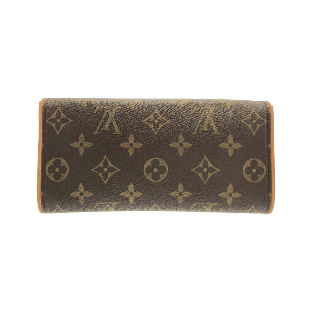 LOUIS VUITTON Brown Monogram Pochette Shoulder Bag - Picture 2 of 10